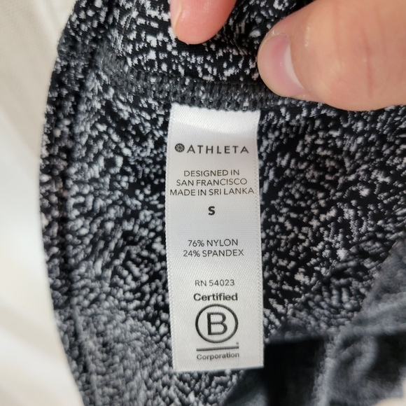 Athleta‎ Ultimate Stash Textured 7/8 Tights Leggings Black White Size Small - Picture 12 of 13